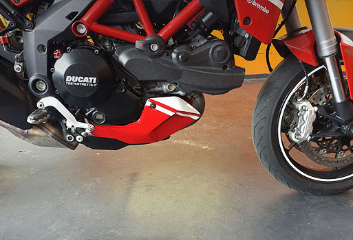 Vollverklebung einer Ducati